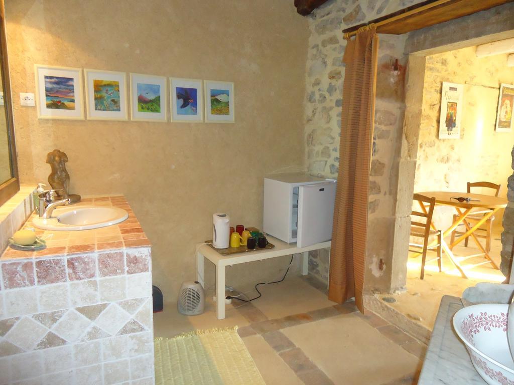 Bed and Breakfast La Colline Bleue Banne Exterior foto